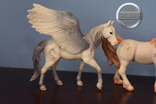 Load image into Gallery viewer, LOT of Schleich Unicorns/Fantasy Models-Misc.