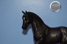 Load image into Gallery viewer, Black Beauty-Warmblood Stallion Mold-Breyer Classic