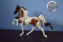 Load image into Gallery viewer, Salem-Halloween Exclusive-Saddlebred Mold-Breyer Classic