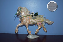 Load image into Gallery viewer, Noelle-Holiday Exclusive-Goffert Mold-Breyer Traditional