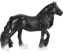 Load image into Gallery viewer, GG Kiss Me Kate-Vanner Mare Mold-New in Box-Breyer Traditional-PRE ORDER