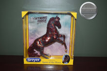Load image into Gallery viewer, Lightning Ridge-New in Box-Desatado Mold-Breyer Traditional