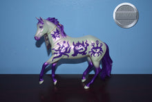 Load image into Gallery viewer, Goblin-Halloween Exclusive-Harper Mold-Breyer Classic