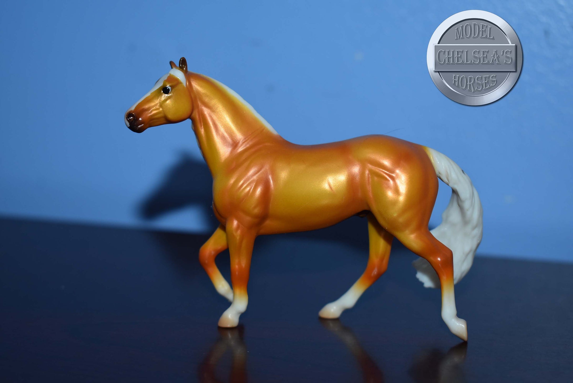 70th Anniversary Palomino-Mini Smart Chic Olena-Breyer Stablemate