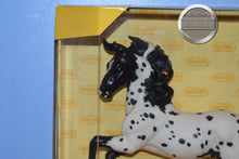 Load image into Gallery viewer, Matrix-New in Box-Silver Mold-Breyer Traitional
