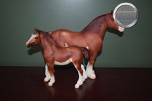 Load image into Gallery viewer, Dempsey and Quincy-Clydesdale Mare and Foal Mold-Breyer Traditional