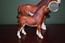 Load image into Gallery viewer, Dempsey and Quincy-Clydesdale Mare and Foal Mold-Breyer Traditional