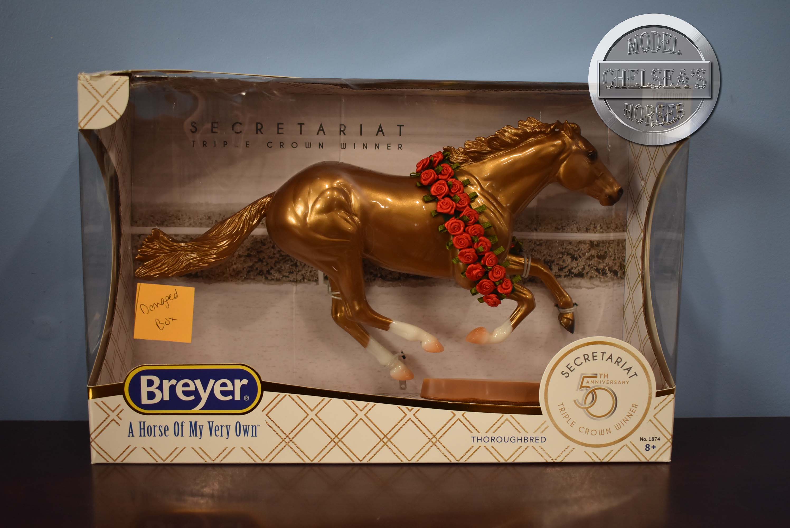 50th Anniversary Golden Secretariat New in Box Damaged Box Breyer Trad Chelsea s Model Horses