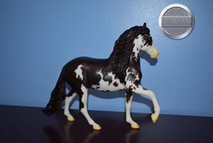 Gran Cavallo-Breyerfest Exclusive-Peruvian Paso Mold-Breyer Traditional