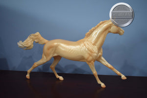 Uffington-Akhal Teke Mold-Breyer Traditional