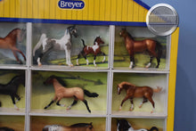 Load image into Gallery viewer, Shadowbox Barn Set-New in Package-Breyer Stablemate