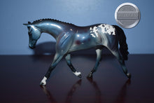 Load image into Gallery viewer, Blue Wing-Pebbles-Warmblood-Peter Stone