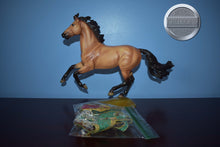 Load image into Gallery viewer, Jewel-Holiday Exclusive-Show Jumping Mold-Breyer Traditional