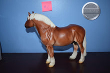 Load image into Gallery viewer, Rhenish Draft #2-Matte Version-Breyerfest Exclusive-Georg Mold-Breyer Traditional