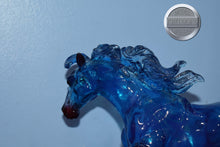 Load image into Gallery viewer, Illumination-Nokota Mold-Clearware Decorator-Breyer Traditional