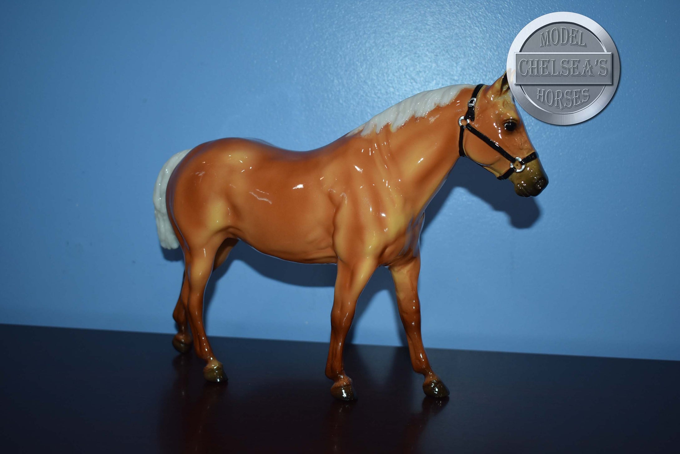 Glossy Palomino-Quarter Horse Gelding Mold-Breyer Traditional