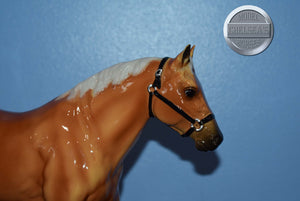 Glossy Palomino-Quarter Horse Gelding Mold-Breyer Traditional