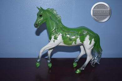 Wintergreen-Holiday Exclusive-Loping Quarter Horse Mold-Breyer Classic