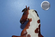 Load image into Gallery viewer, Picasso-Desatado Mold-Breyer Traditional
