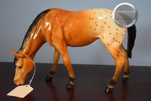 Clara and Mae-Vintage Club Exclusives-Grazing Mare and Foal Mold-Breyer Traditional