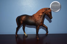 Load image into Gallery viewer, Liver Chestnut-El Pastor Mold-Breyer Traditional