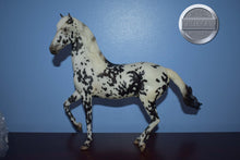 Load image into Gallery viewer, Haute Couture-Breyerfest Exclusive-Marwari Mold-Breyer Traditional