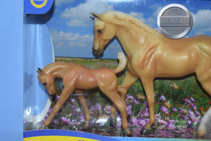 Palomino Morgan and Foal-Quarter Horse Gelding Mold-New in Box-Breyer Classic