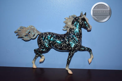 Technicolor-Breyerfest Exclusive-Huckleberry Bey Mold-Breyer Traditional