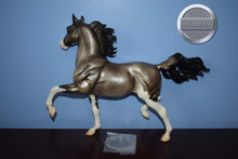 Load image into Gallery viewer, High Wire-Breyerfest Exclusive-Huckleberry Bey Mold-Breyer Traditional