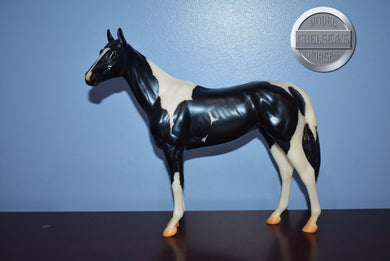 Eclipse-Decorator-Standing Thoroughbred Mold-Breyer Traditional