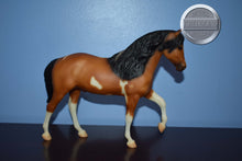 Load image into Gallery viewer, Precipitado Sin Par-El Pastor Mold-Breyer Traditional