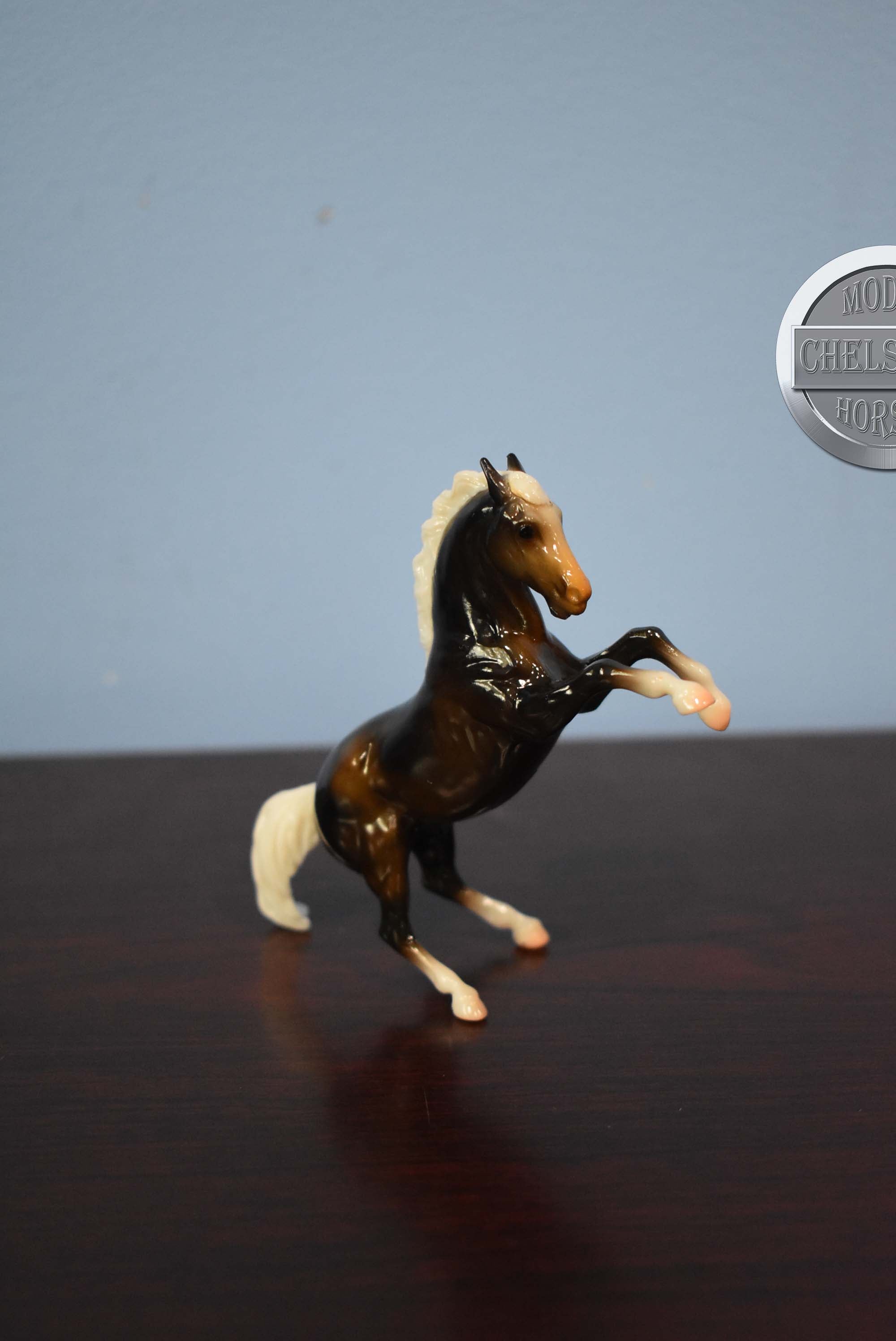 Mini Charcoal Fighting Stallion-Mini Fighting Stallion Mold-Breyer Stablemate