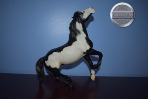 Renegade-Semi Rearing Mustang Mold-Breyer Traditional