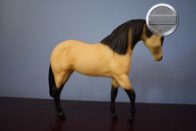 Load image into Gallery viewer, Fugir Cacador-Foundation Stallion Mold-Breyer Traditional