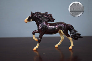 Merry and Bright-Mirado Mold-Breyer Stablemate