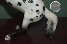 Load image into Gallery viewer, Crane-Halloween Exclusive-BODY CONDITION-Breyer Classic