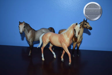 Classic Racing Thoroughbreds Set-Breyerfest Exclusive-Breyer Classic