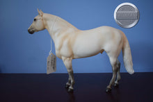 Load image into Gallery viewer, Winner&#39;s Circle-Breyerfest Exclusive-Adios Mold-Breyer Traditional