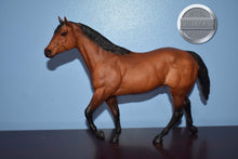 Load image into Gallery viewer, Bay Stock Horse Stallion-Vintage Box-Original on the Mold-Breyer Traditional