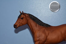 Load image into Gallery viewer, Bay Stock Horse Stallion-Vintage Box-Original on the Mold-Breyer Traditional