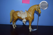 Load image into Gallery viewer, Palomino with Saddle-Western Horse Mold-Breyer Traditional