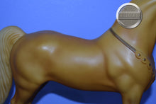 Load image into Gallery viewer, Palomino with Saddle-Western Horse Mold-Breyer Traditional