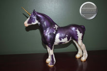Load image into Gallery viewer, Hyacinth and Wisteria-Unicorn Clydesdale Mare and Foal Mold-Breyer Traditional