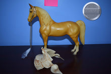 Load image into Gallery viewer, Palomino with Saddle-Western Horse Mold-Breyer Traditional