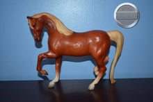 Load image into Gallery viewer, Lady Roxanna-Original on the Mold-Breyer Traditional