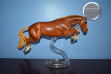 Load image into Gallery viewer, Barrington-Vintage Club Exclusive-Bristol Mold-New in Box-Breyer Traditional