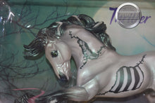 Load image into Gallery viewer, Thriller-Halloween Exclusive-New in Box-Damaged Box-Gypsy Vanner Mold-Breyer Traditional