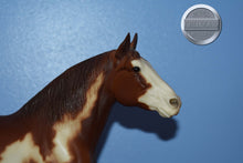 Load image into Gallery viewer, Yellow Mount-Adios Mold-Breyer Traditional