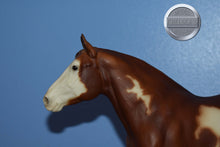 Load image into Gallery viewer, Yellow Mount-Adios Mold-Breyer Traditional