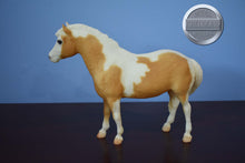 Load image into Gallery viewer, Misty and Stormy Set-Breyer Traditional